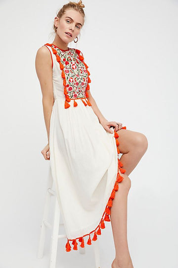 Sunny Days in a 90s Floral Sundress