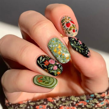 24 Almond Xmas Nails Tips for Women|l Removable Wearable False Nail