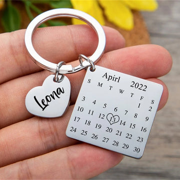 Unique Personalized Gifts | Jewelry Calendar Keyring | Save The Date Key