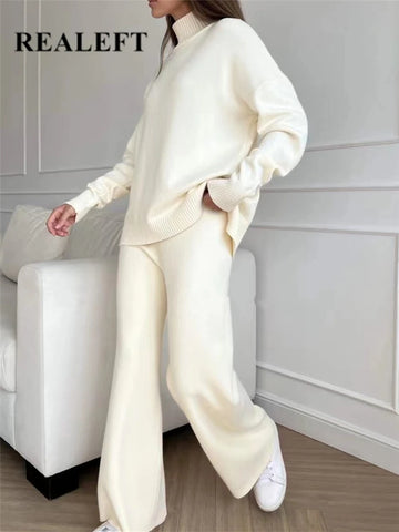 Women's Knitted 2-Piece Winter Set – Turtleneck Sweater & Jogging Pants