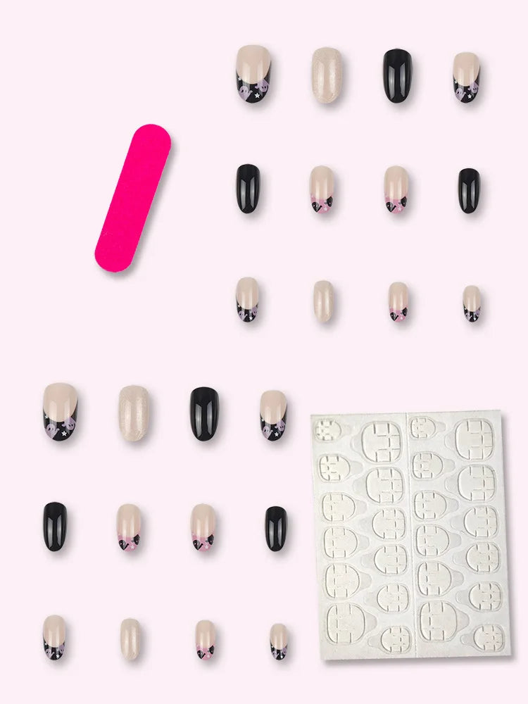 24 Oval Halloween Nails | Press-On Fake Nails | Halloween Themed Nail Art Accessories