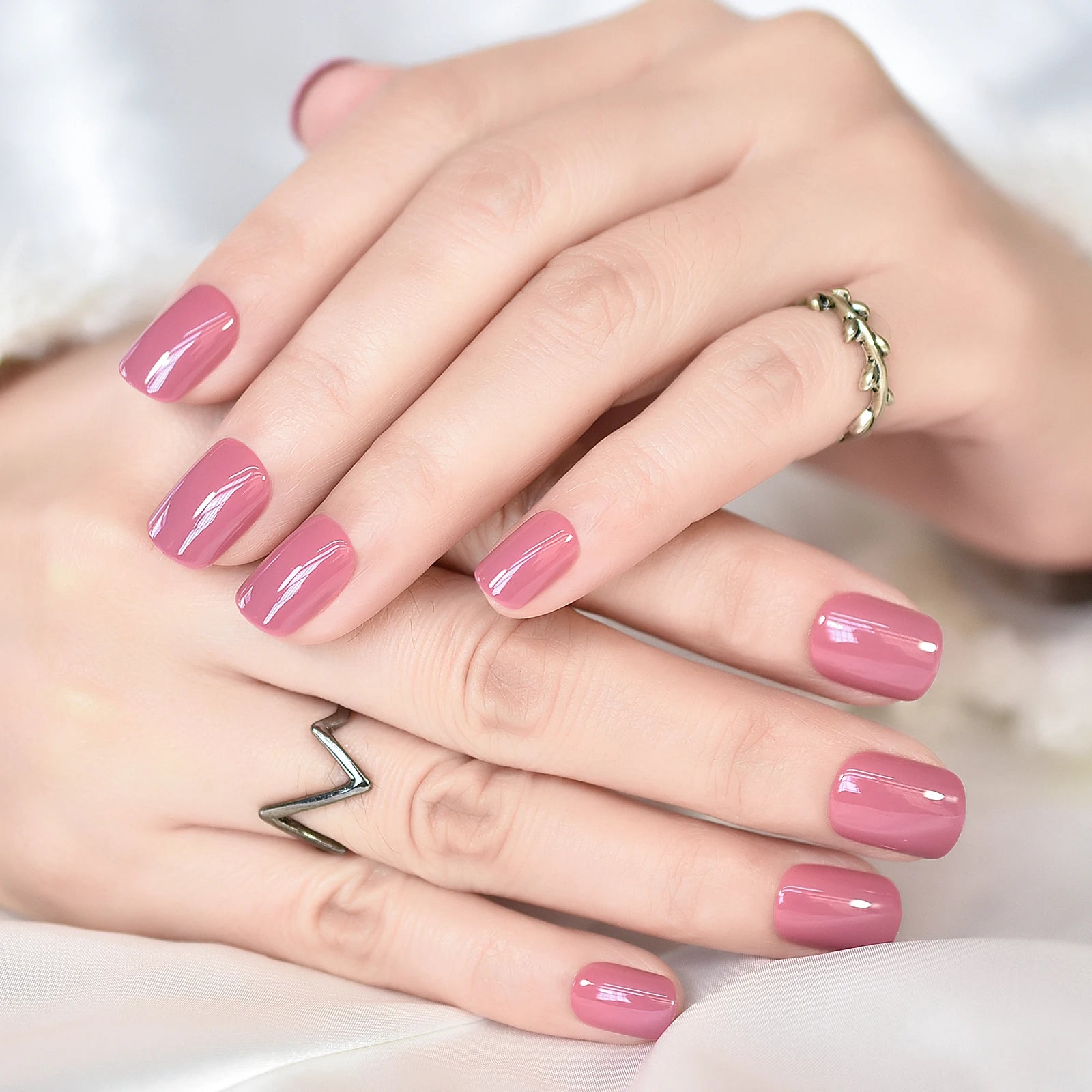 24 Solid Color Nails Short | Sleek Mauve Oval Press-On Nails | Solid Color Reusable False Nails