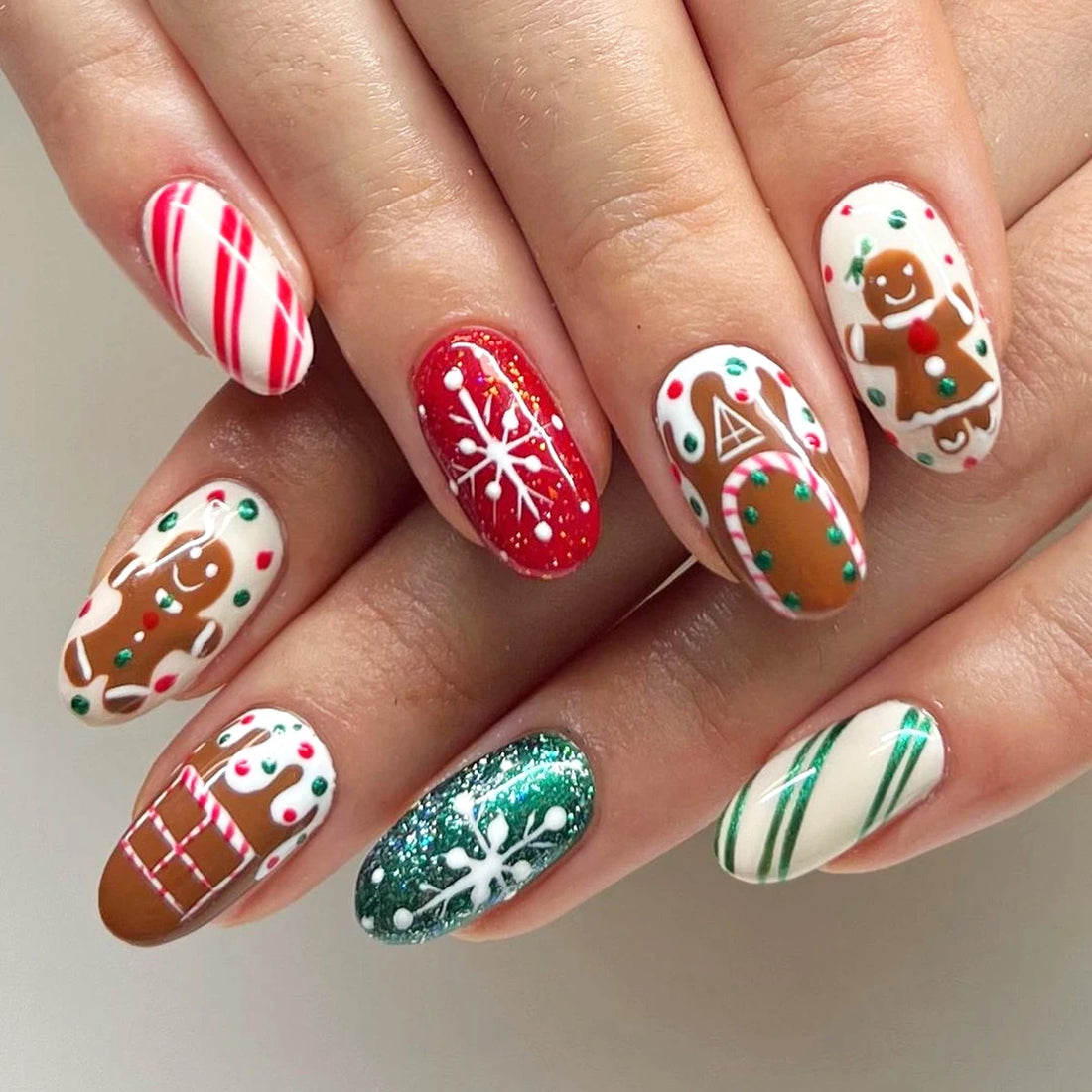 24 Christmas Nails Almond Press On Nails | Christmas Party Cute Gingerbread Fake Nail
