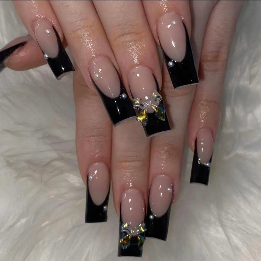 24Pcs Pink French Style Short Square Fake Nails with 3D Bowknot Designs