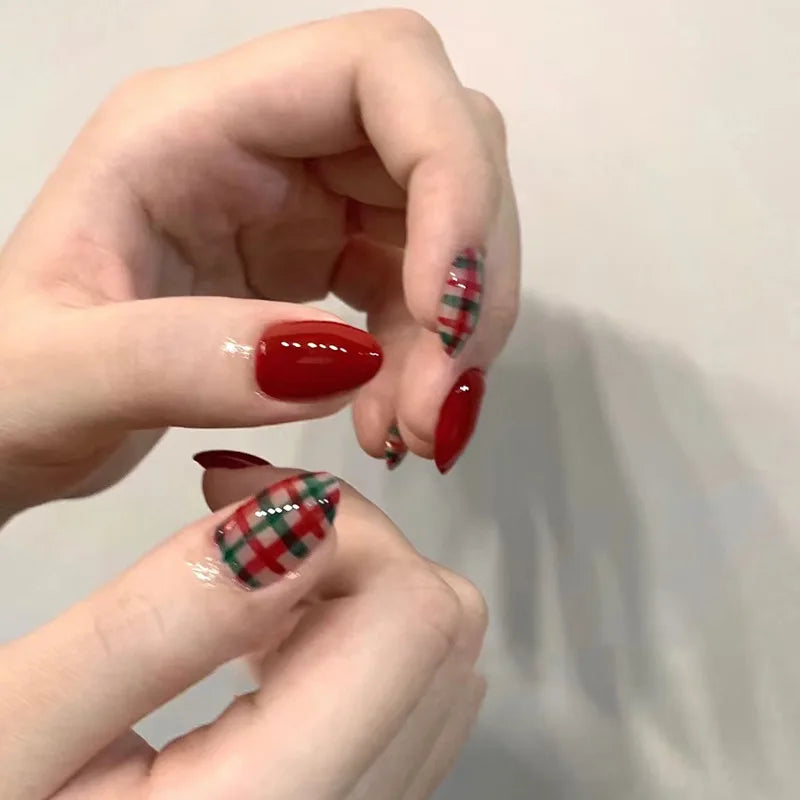 24 Almond Holiday Nails | Christmas Nail Short Almond Fake Nail Tips