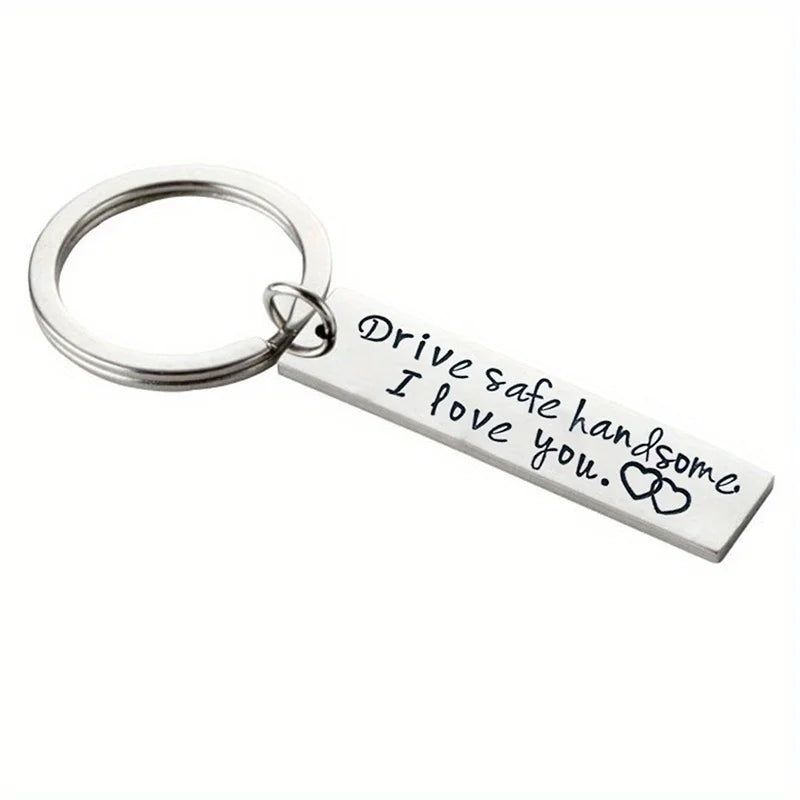 2 Pcs Love Keychain For Couples - Durable Stainless Steel Engraved Gift